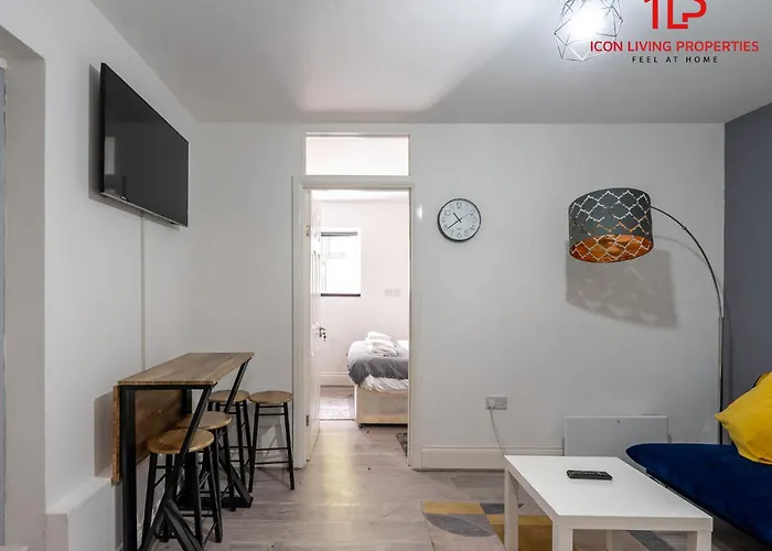 Arch-View Apartment 1 By Icon Living Properties Short Lets & Serviced Accommodation Wembley