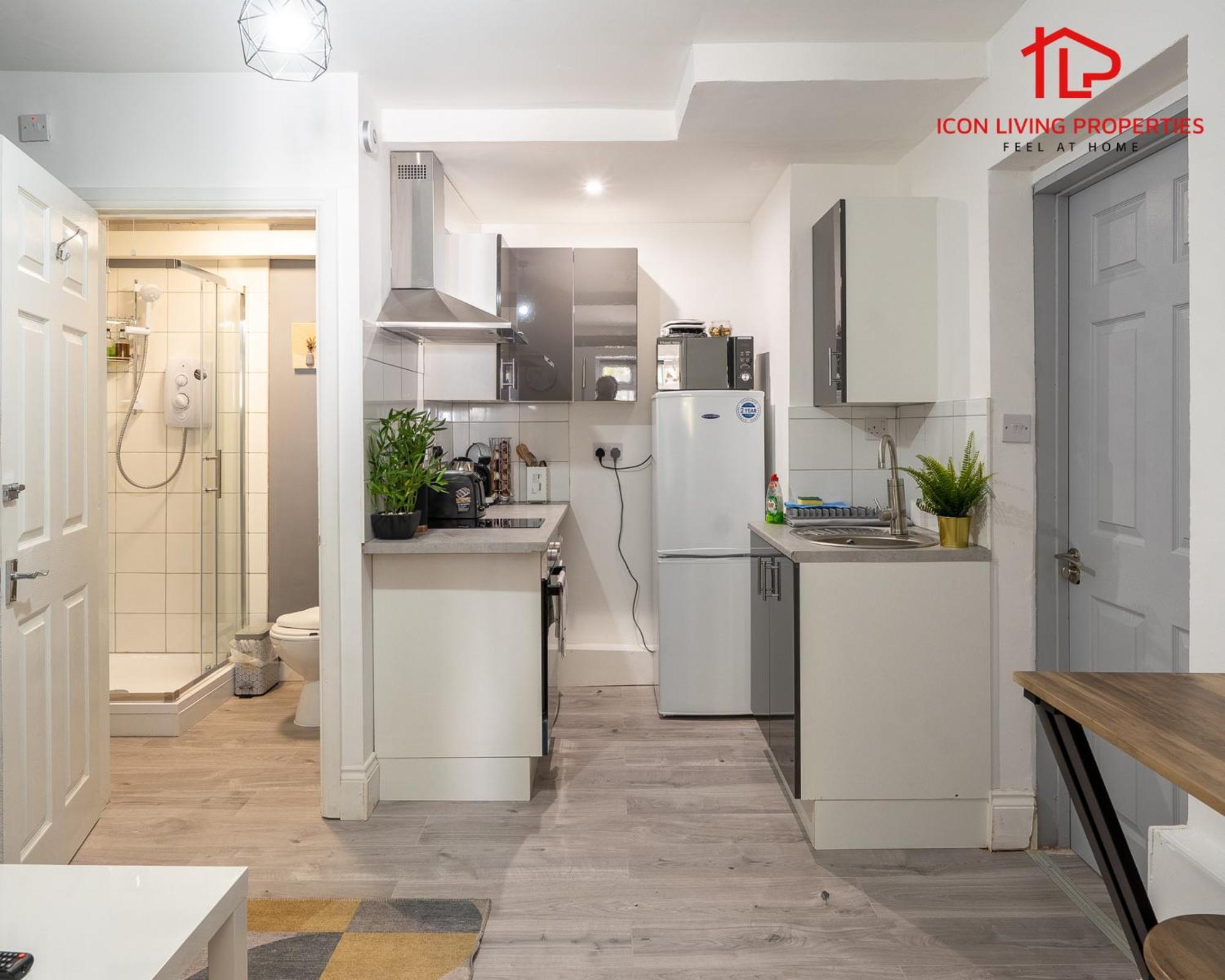 Arch-view 1 By Icon Living Short Lets & Serviced Wembley * London